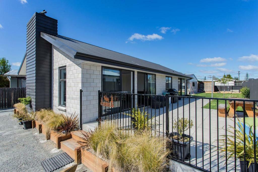 Twilight On Tekapo Drive With Spa, Twizel Villa Exterior photo